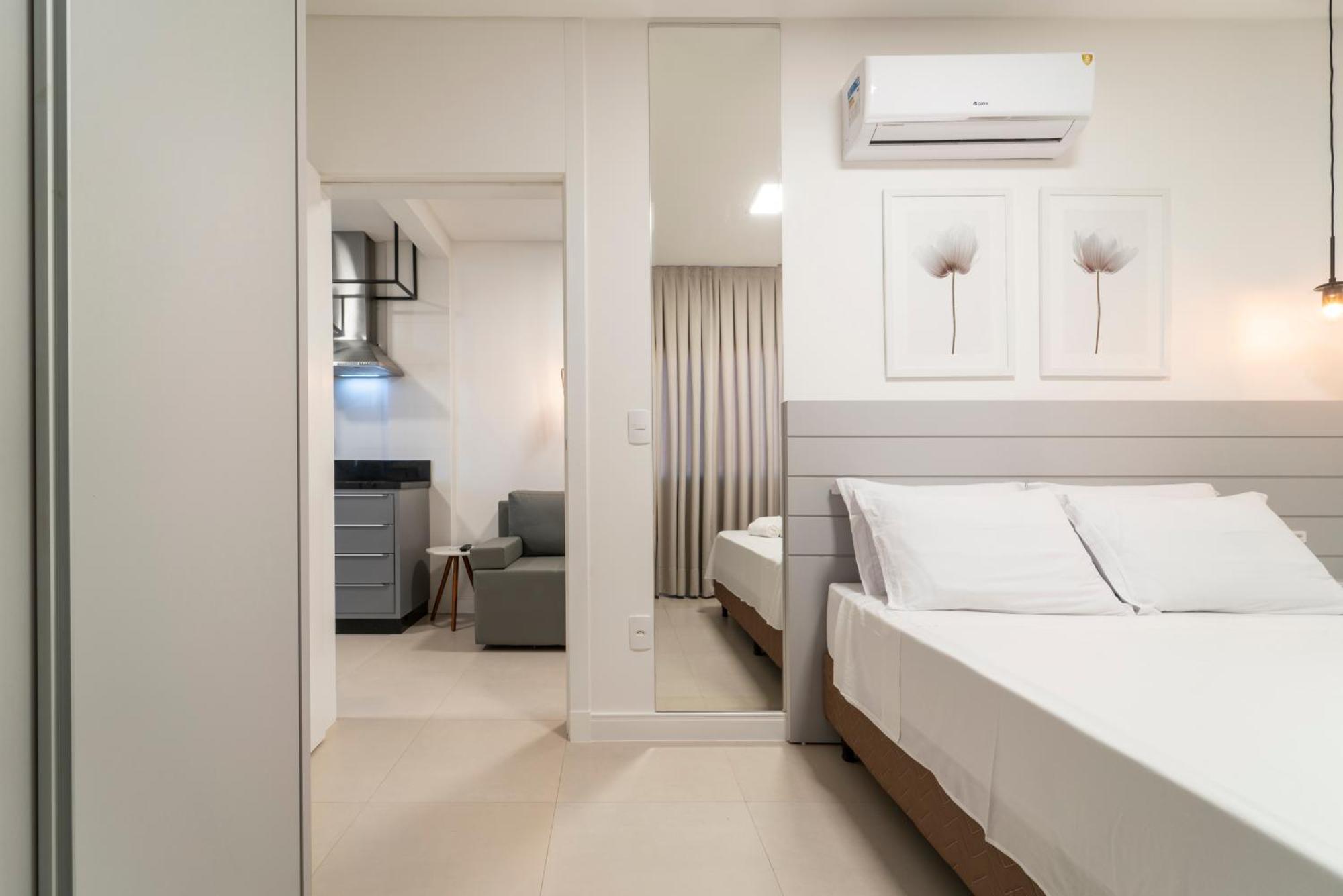 Hy Apart Hotel Бомбиньяс Экстерьер фото